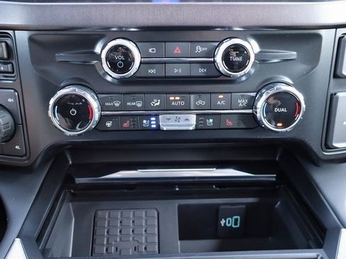 New 2026 Ford F250 Platinum w/ Tremor Off-Road Package image 11