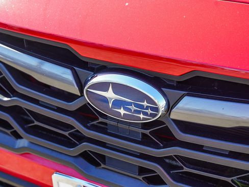 Certified 2024 Subaru Crosstrek 2.0i Premium image 11