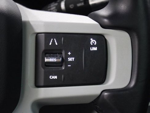 Used 2022 Land Rover Defender 90 X-Dynamic S image 16