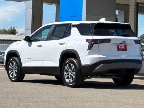 New 2027 Chevrolet Equinox LT FWD image 9