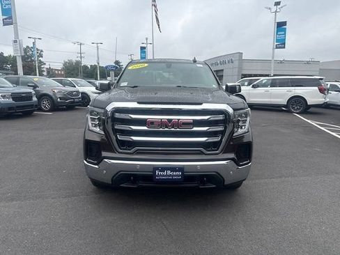 Used 2020 GMC Sierra 1500 SLE w/ SLE Value Package AWD/4WD image 2