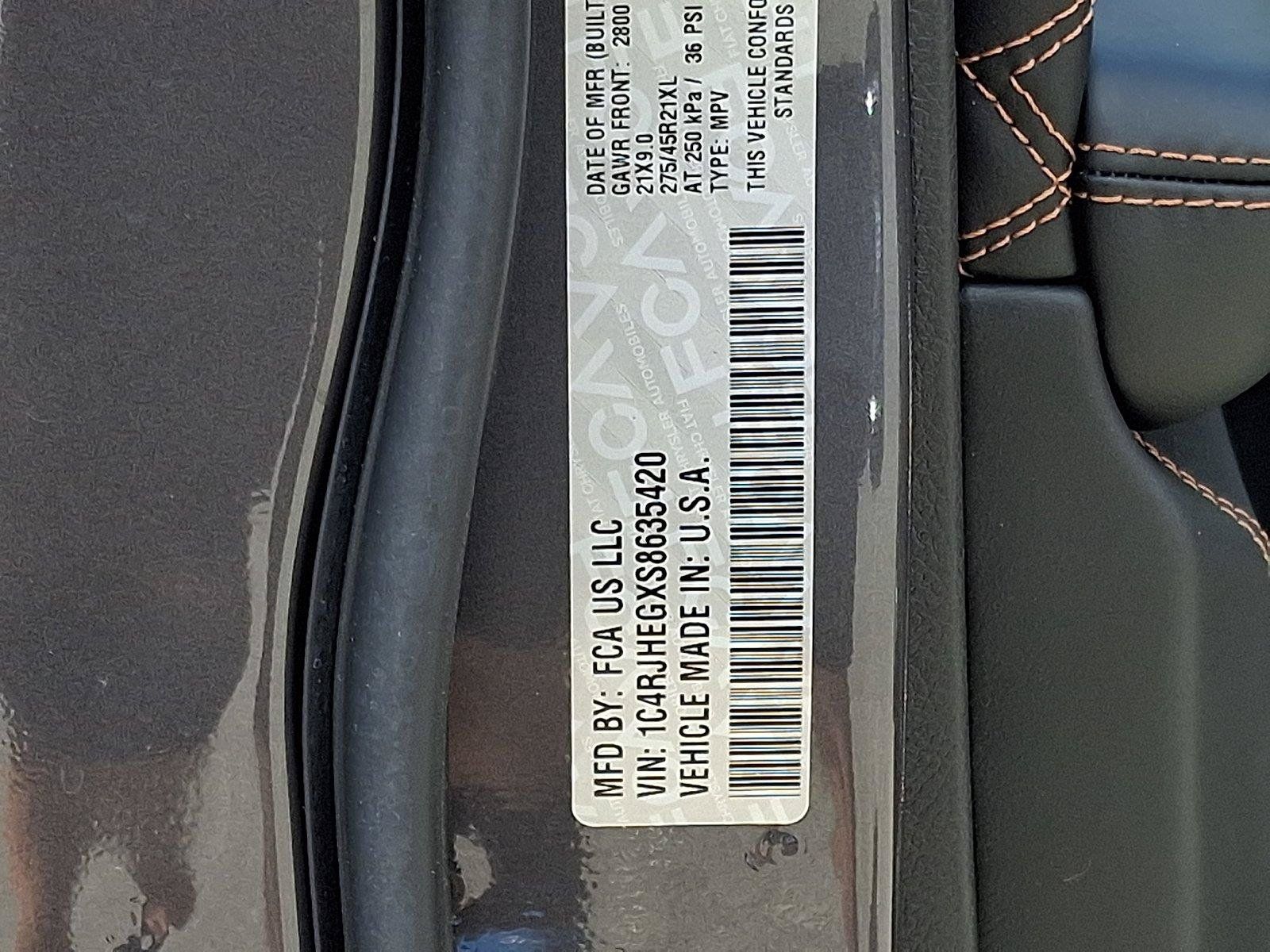 Used 2025 Jeep Grand Cherokee Summit AWD/4WD image 24