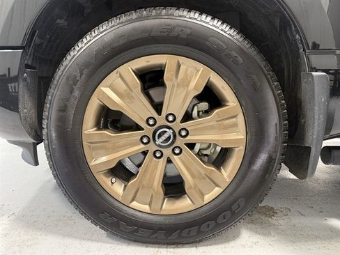 Used 2024 Nissan Titan SV w/ SV Bronze Edition Package image 44
