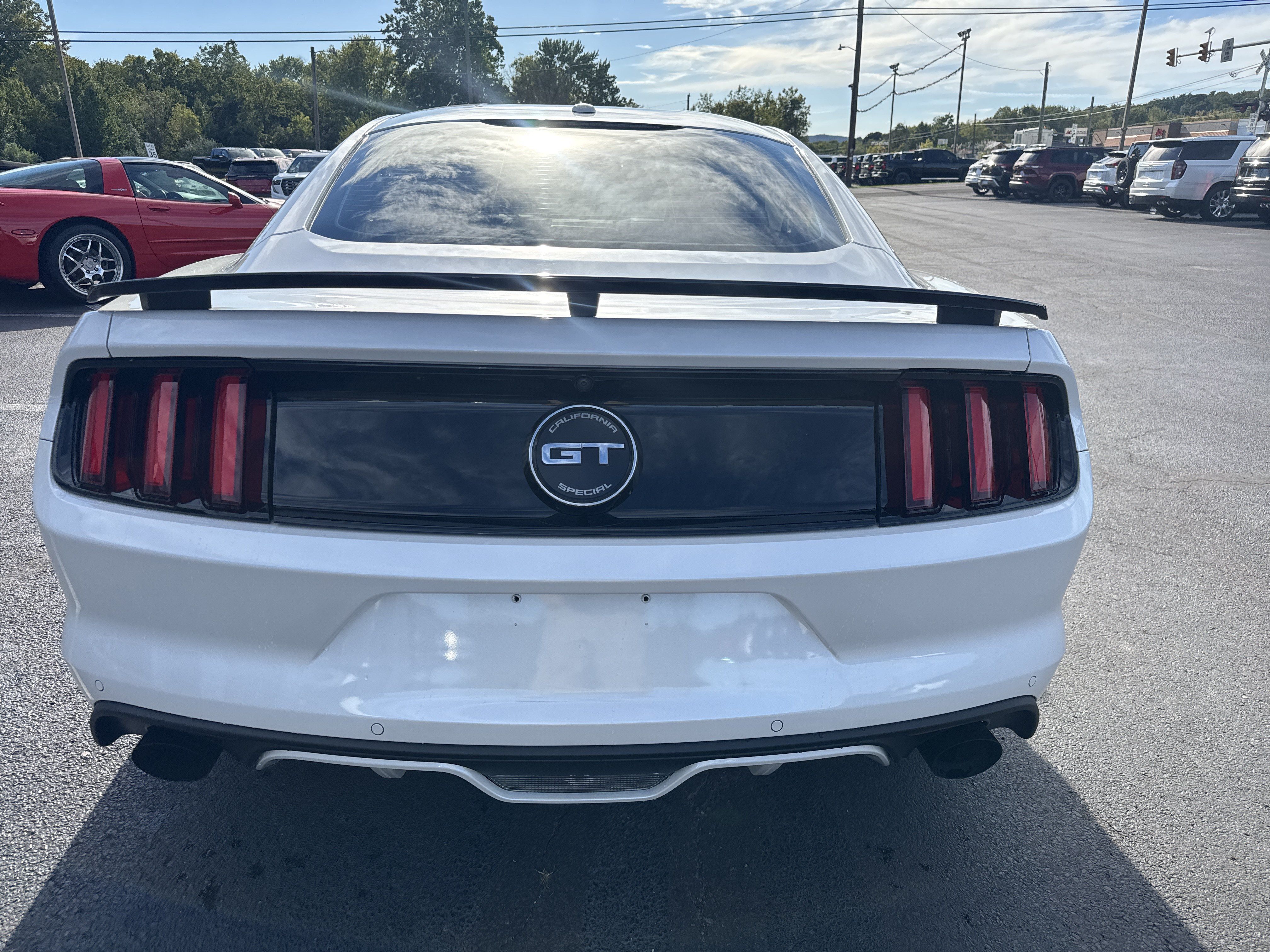 Used 2017 Ford Mustang GT Premium w/ Equipment Group 401A RWD image 4