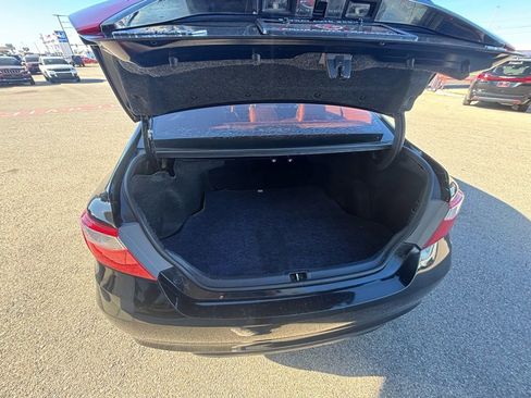 Used 2017 Toyota Camry SE w/ Moonroof Package image 2