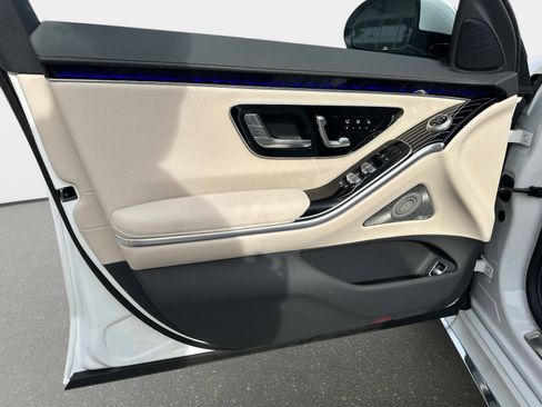 New 2026 Mercedes-Benz S 500 S 500 4MATIC Sedan image 15