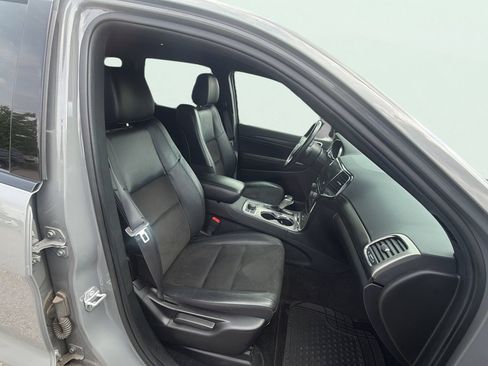 Used 2022 Jeep Grand Cherokee Laredo X AWD/4WD image 16