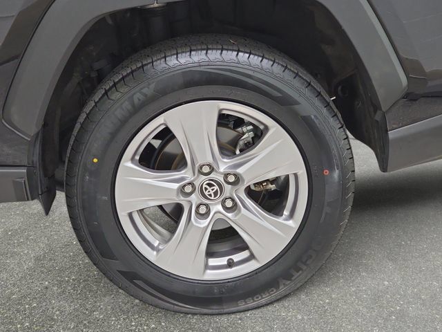 Certified 2025 Toyota RAV4 XLE AWD/4WD image 29