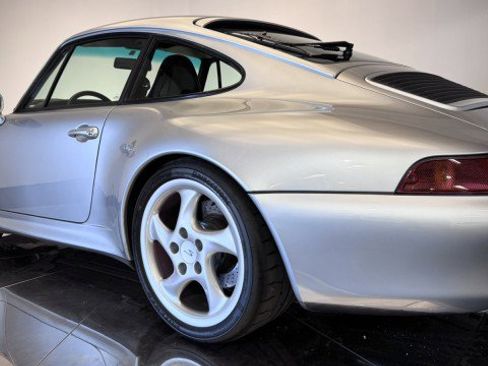 Used 1996 Porsche 911 image 21