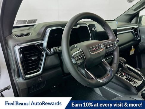 New 2025 GMC Canyon Elevation w/ Convenience Package image 6