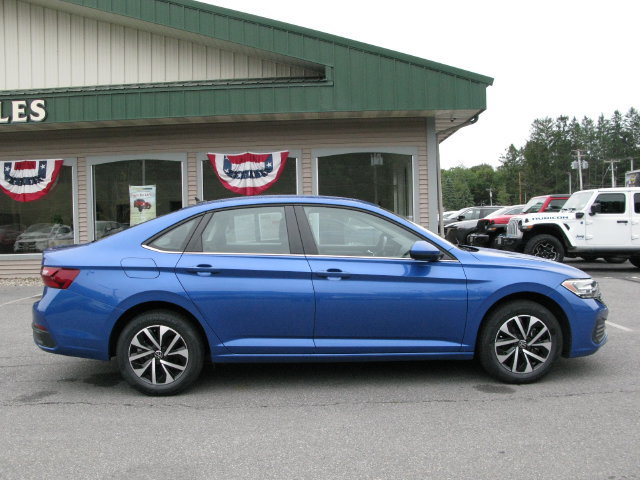 Used 2024 Volkswagen Jetta S FWD image 3