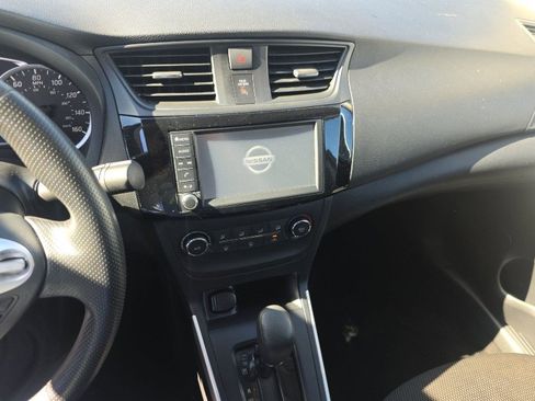 Used 2019 Nissan Sentra S image 24