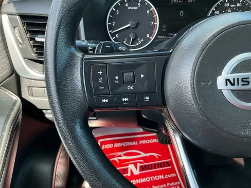 Used 2021 Nissan Rogue S image 24