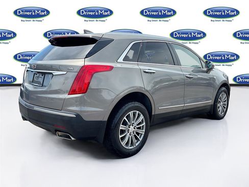Used 2018 Cadillac XT5 Luxury w/ Driver Awareness Package image 8