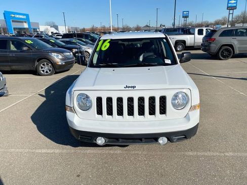 Used 2016 Jeep Patriot High Altitude image 21