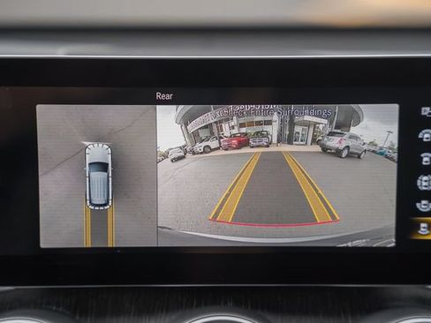 Used 2021 Mercedes-Benz GLC 300 4MATIC image 43