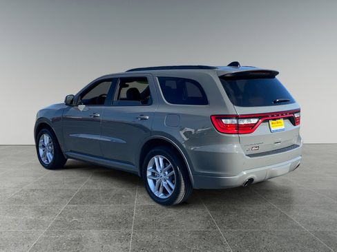 Used 2025 Dodge Durango GT image 3