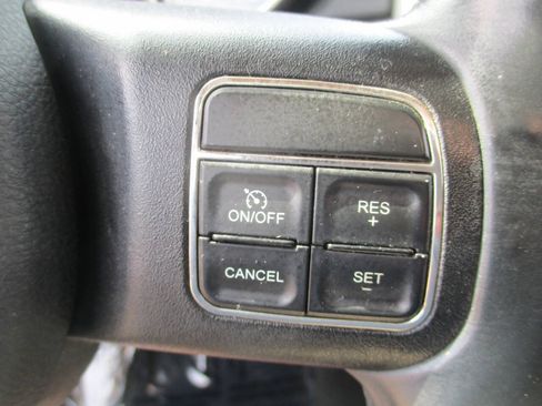 Used 2013 Jeep Grand Cherokee Laredo AWD/4WD image 20