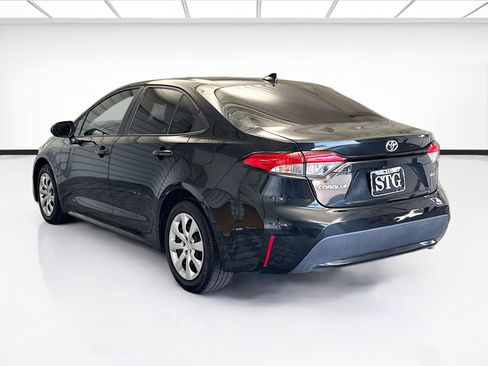 Used 2022 Toyota Corolla LE image 6