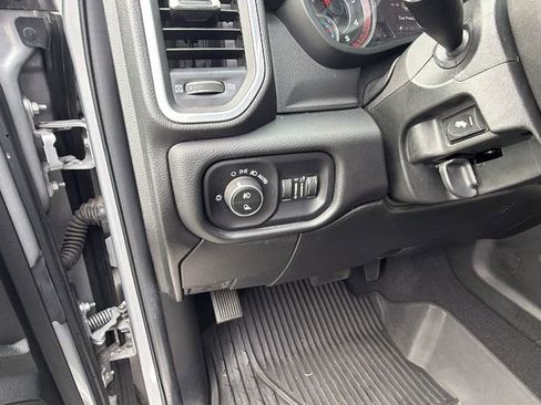 Used 2020 RAM 3500 Laramie image 32