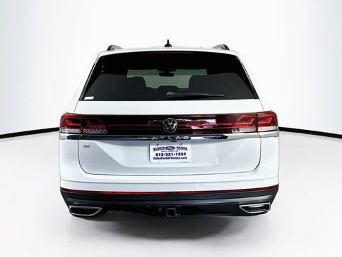 Used 2024 Volkswagen Atlas SE FWD image 5