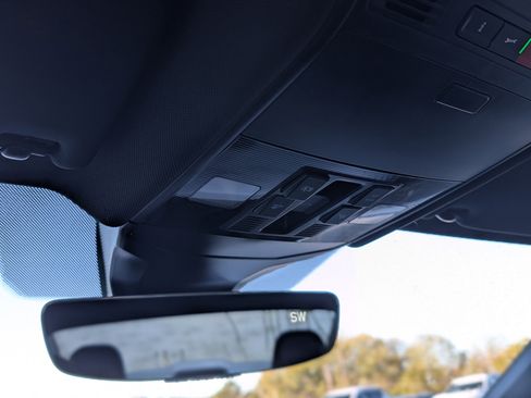 Used 2023 Volkswagen Jetta GLI Autobahn image 29