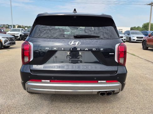 Used 2023 Hyundai Palisade Calligraphy w/ Cargo Package AWD/4WD image 4
