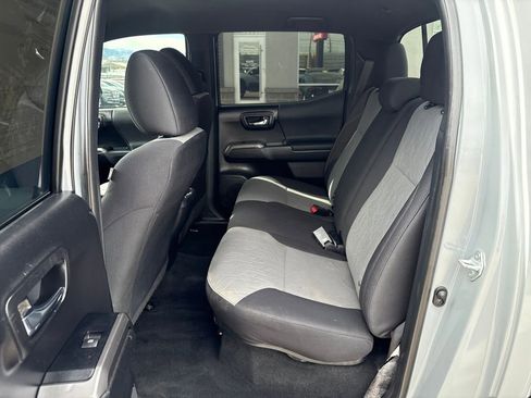 Used 2021 Toyota Tacoma TRD Off-Road w/ Advanced Technology Package image 24