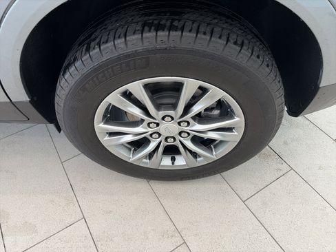 Used 2023 Cadillac XT5 Premium Luxury w/ Technology Package FWD image 11