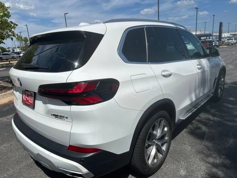 Used 2024 BMW X5 xDrive50e AWD/4WD image 5