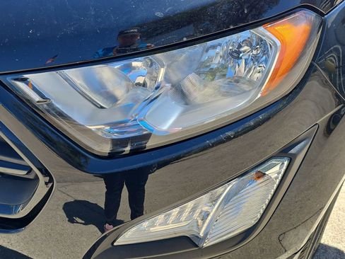 Used 2021 Ford EcoSport S image 27