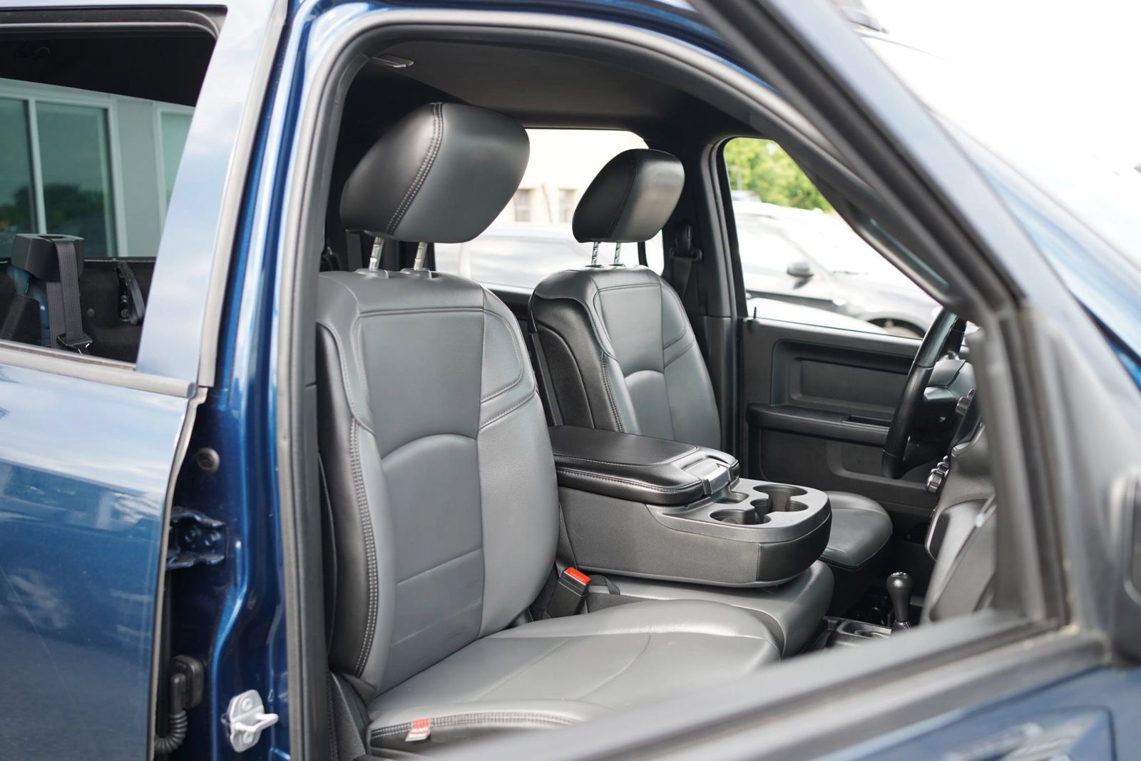 Used 2022 RAM 3500 Tradesman AWD/4WD image 13