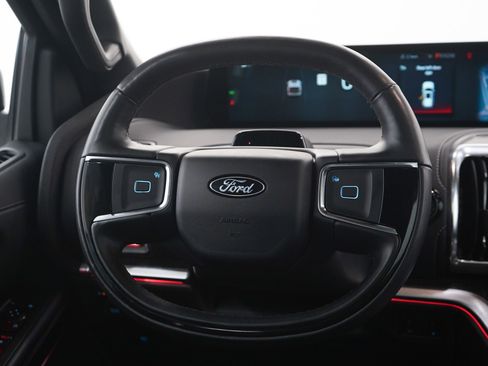 Used 2025 Ford Expedition Max Platinum w/ Stealth Appearance Package AWD/4WD image 22