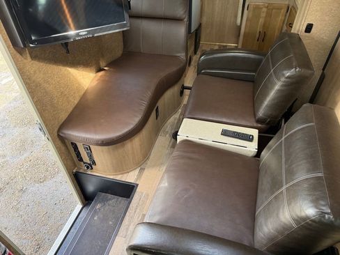 Used 2015 Mercedes-Benz Sprinter 3500 image 61