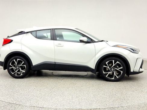 Used 2021 Toyota C-HR XLE FWD image 4