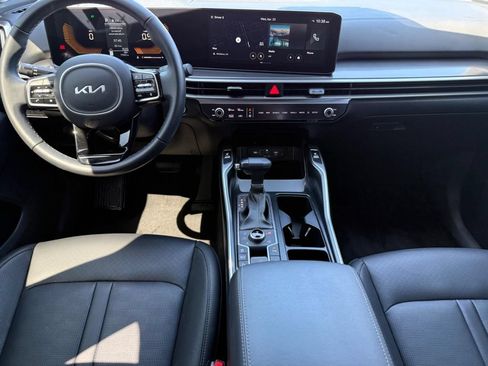 Used 2025 Kia Sorento S AWD/4WD image 11