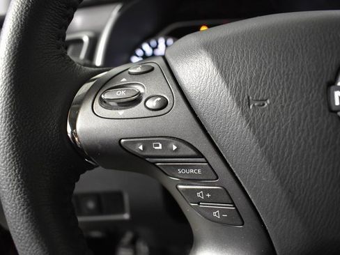 Certified 2024 Nissan Murano SV image 16