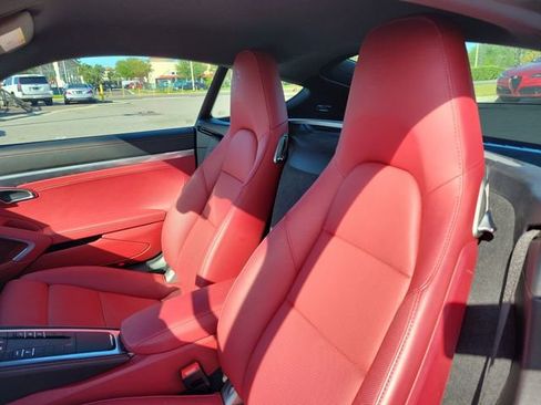 Used 2024 Porsche 718 Cayman RWD image 15