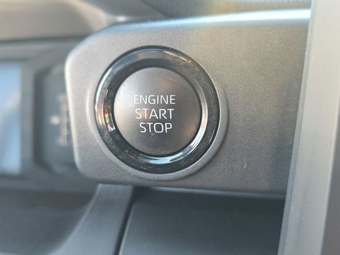 Used 2025 Toyota Tacoma SR image 27