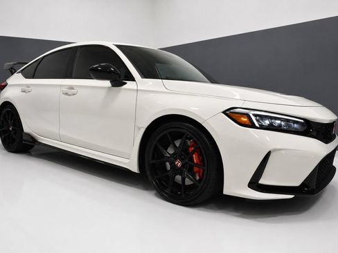 Used 2025 Honda Civic Type R image 7