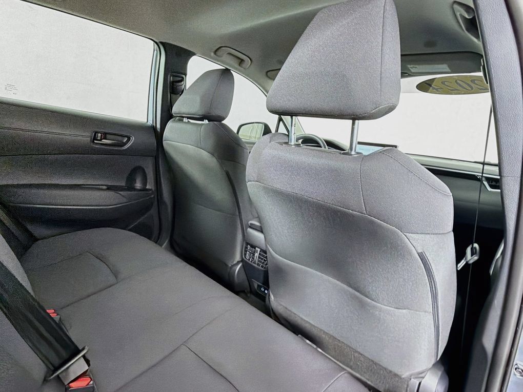 Used 2024 Toyota Corolla Cross LE FWD image 27