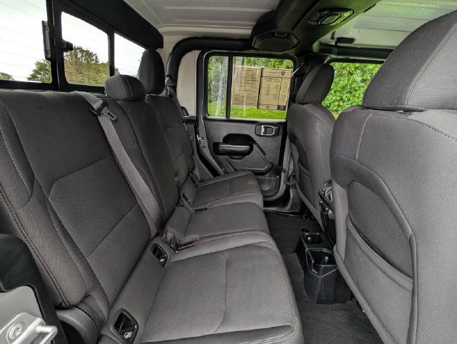 Used 2021 Jeep Gladiator Sport AWD/4WD image 32