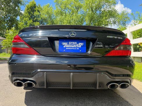 Used 2011 Mercedes-Benz SL 63 AMG image 20