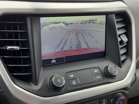 Used 2021 GMC Acadia SLT image 18