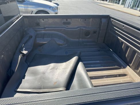 Used 2024 Nissan Frontier PRO-4X w/ Technology Package image 11