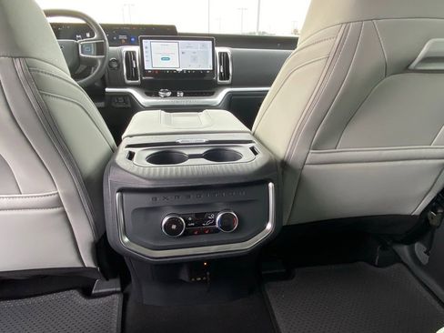 New 2026 Ford Expedition Max Platinum w/ Driver's Package image 24