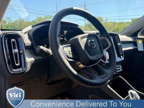 New 2026 Volvo XC40 B5 Plus w/ Climate Package AWD/4WD image 12