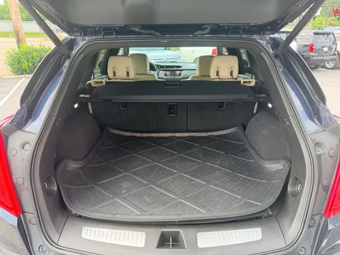 Used 2017 Cadillac XT5 Luxury w/ Driver Awareness Package FWD image 14