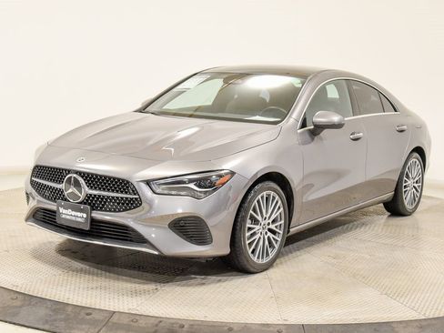 Used 2025 Mercedes-Benz CLA 250 4MATIC image 3