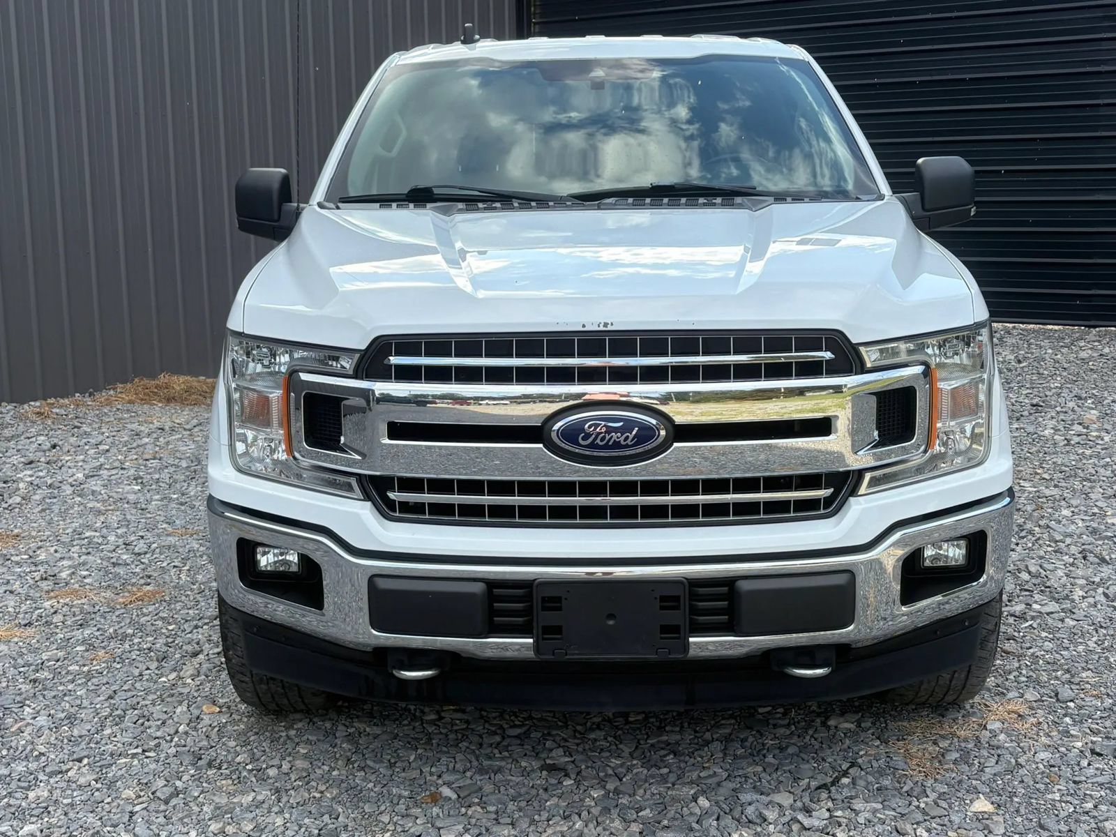 Used 2019 Ford F150 XLT w/ Equipment Group 302A Luxury AWD/4WD image 2